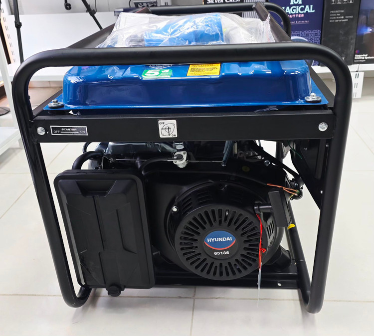 موتور برق بنزینی ۵ کیلووات هیوندا مدل DLGE6500 چهار زمانه تک فاز